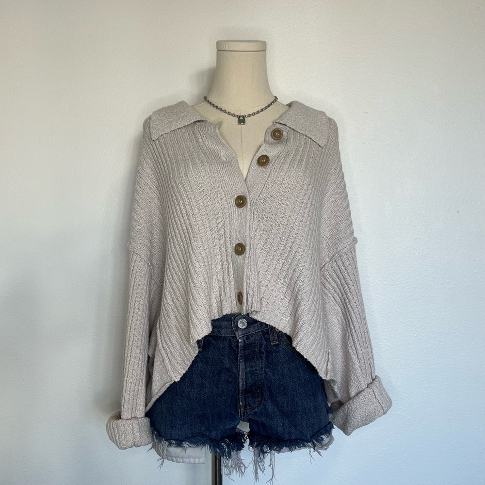 Cream Urban Outfitters BDG sweater